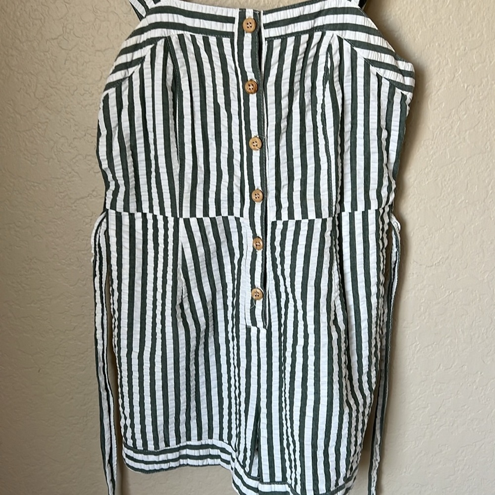 Cartonnier green and white seersucker striped shorts romper - Picture 5 of 9